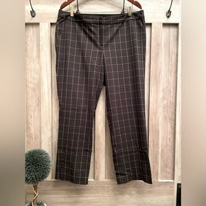 Amanda & Chelsea Cropped Pant